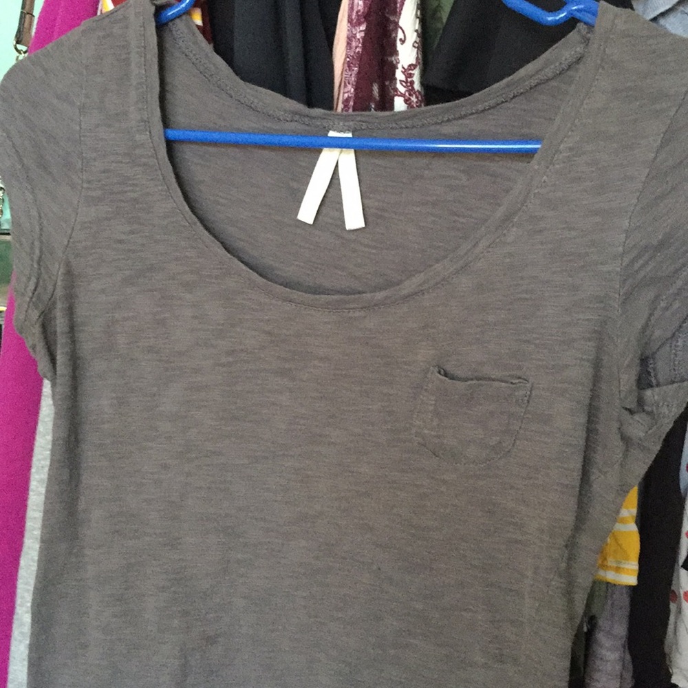 simple gray t-shirt